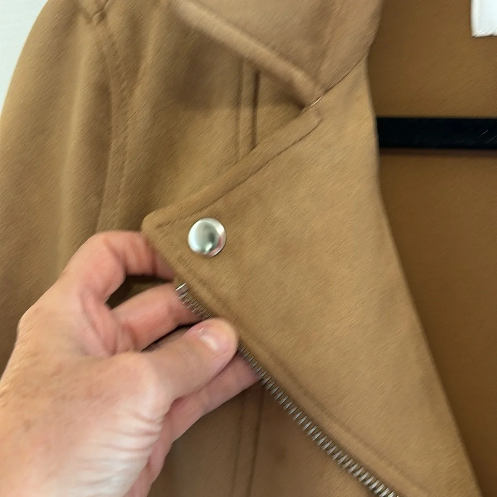 Old Navy Cropped Jacket - Picture 6 of 6